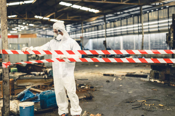 Professional Hoarding Cleanup technician working in Leamington, UT